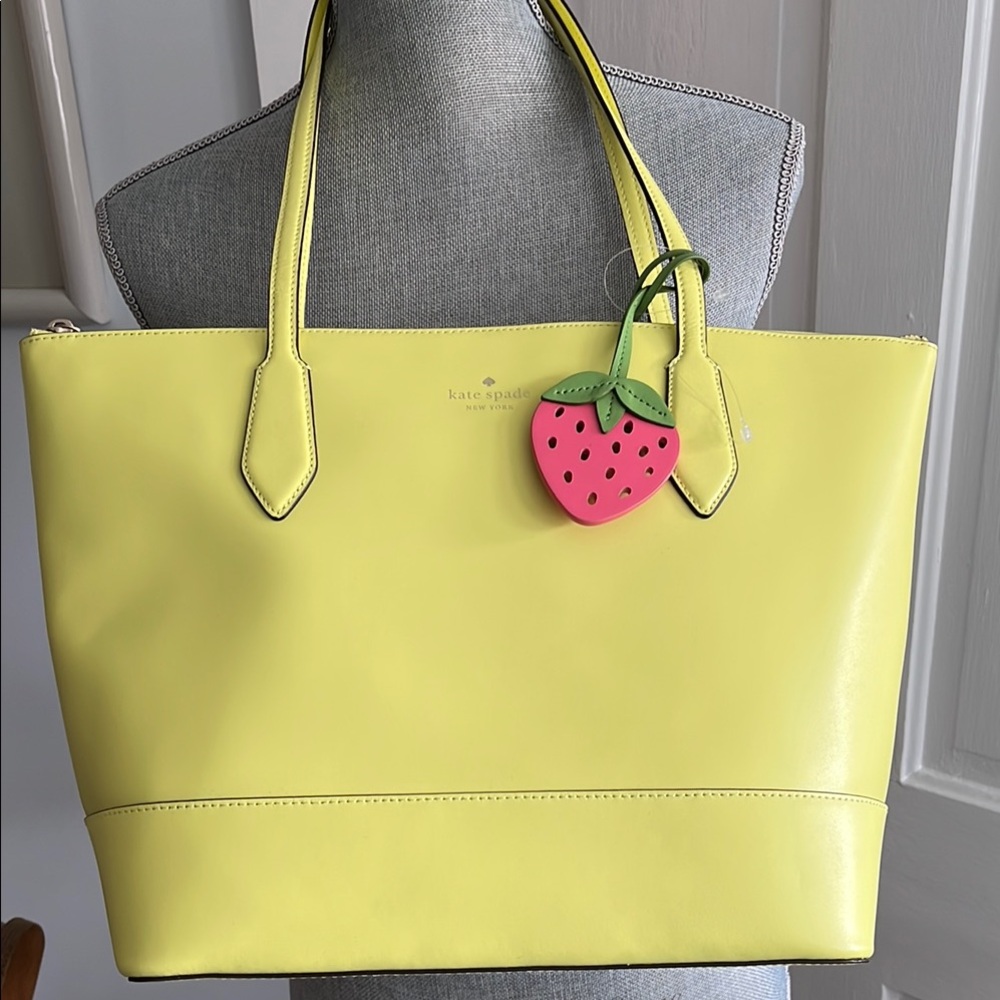 NWT • KATE SPADE TOTE
